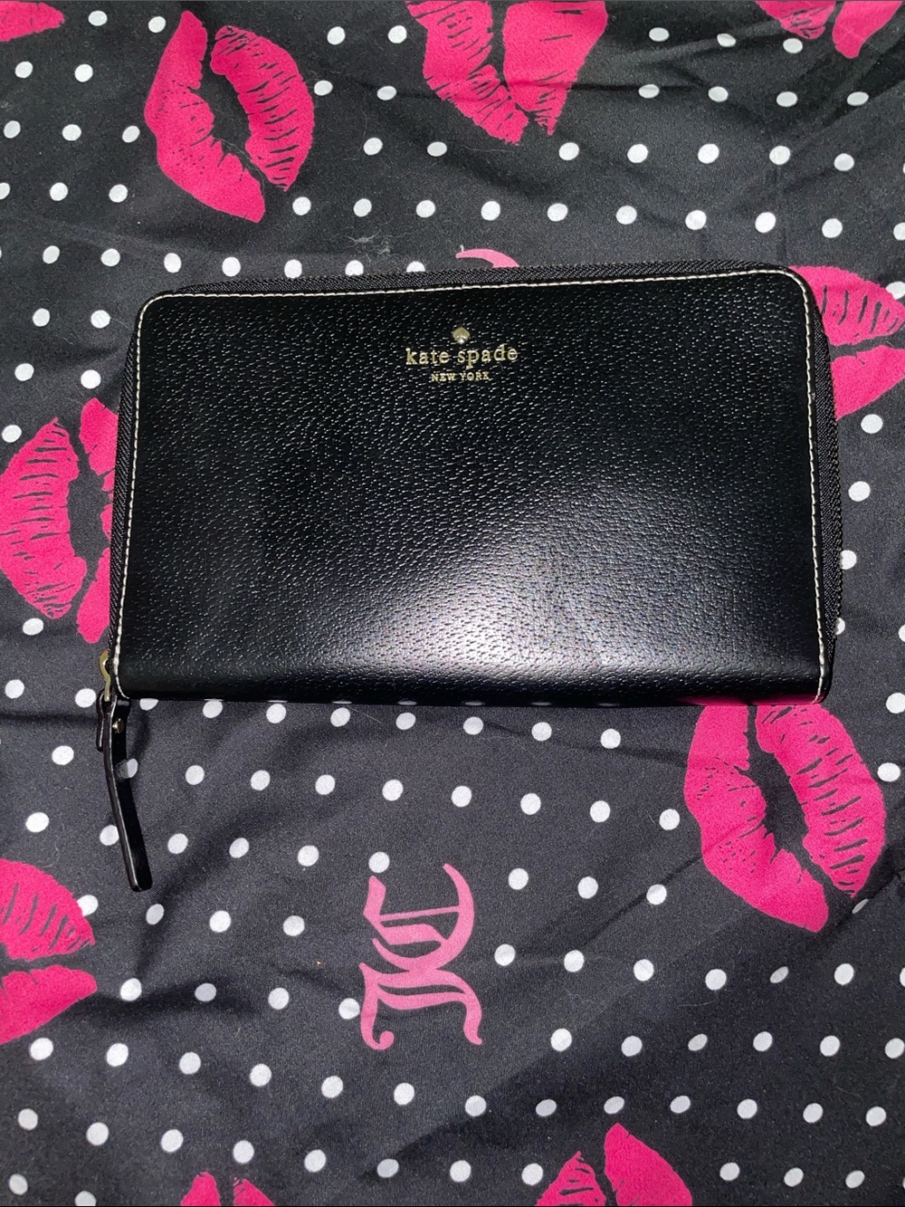 kate spade Black Travel Leather Zip Wallet with Gold Logo